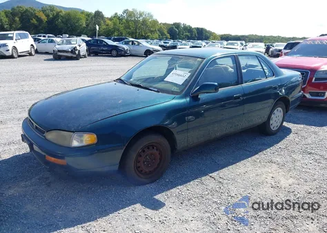 1996 Toyota Camry Dx/Le/Xle z USA, uszkodzony, nr VIN 4T1BG12K4TU826089